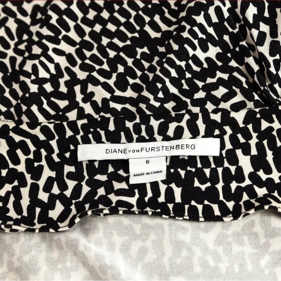 *SOLD*  - Diane Von Furstenberg Naoki Wrap Dress - size 6 - Picture 5 of 5